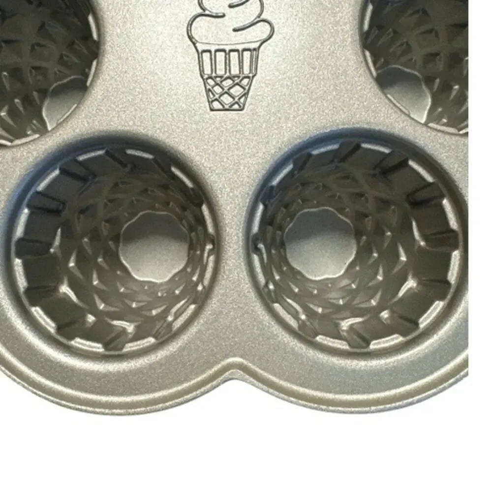 Vintage Nordic Ware Champagne Aluminum Ice Cream Cone Cake Pan